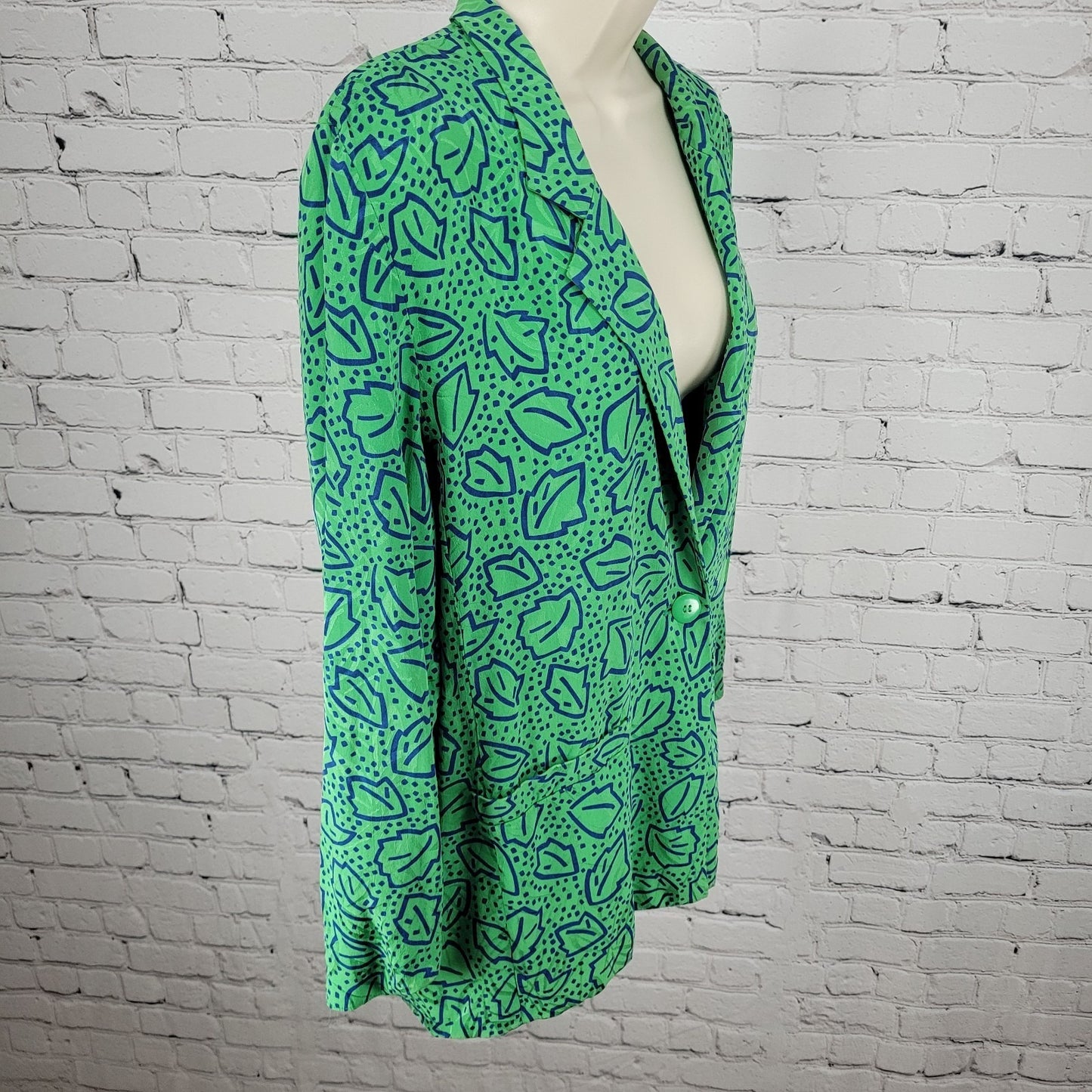 VTG Liz Claiborne Green 100% Silk Leaf Print Unlined Lightweight Jacket Size MP