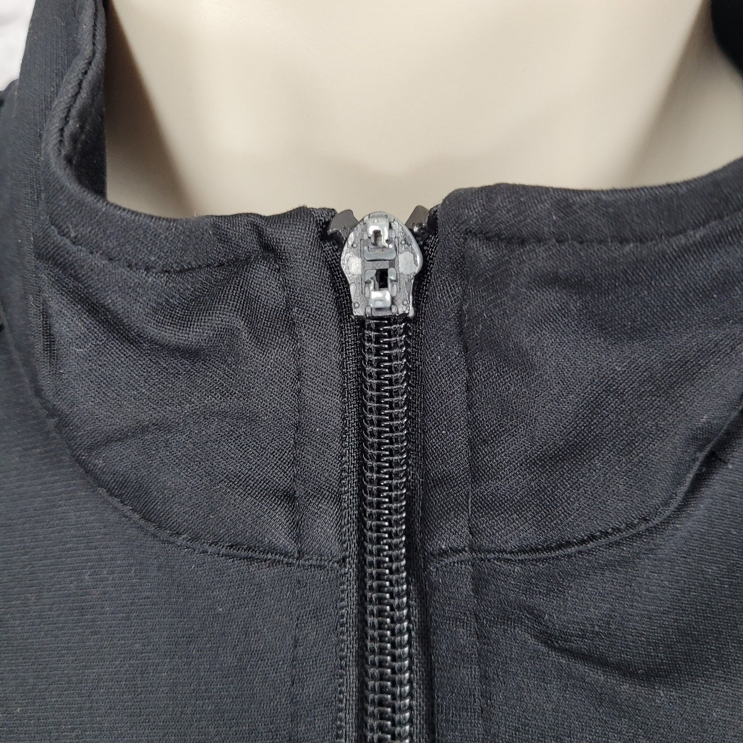Grey's Anatomy Barco Black Full Zip Thumb Holes Unlined Stretch Jacket Size XS