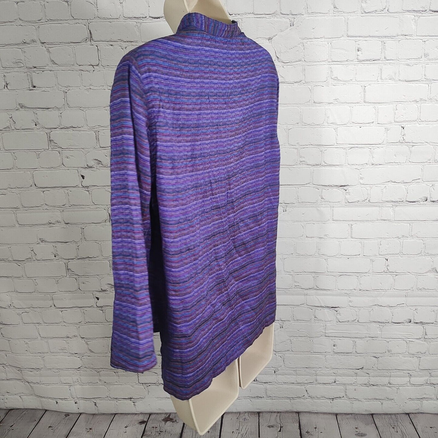 Coldwater Creek 100% Silk Colorful Stripes Long Sleeve Button Up Size Medium