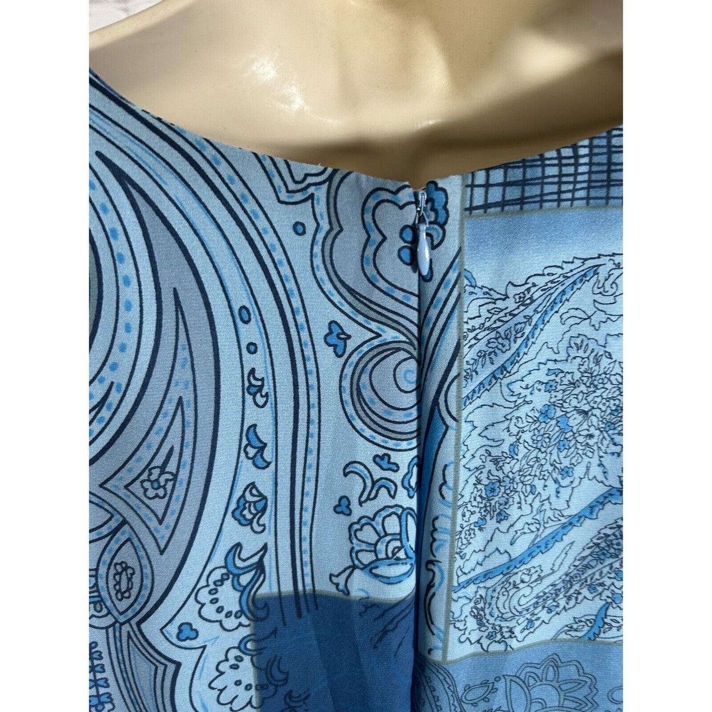 Leslie Fay Blue Floral Paisley Back Zip Short Sleeve Pleated Sides Maxi Dress 18