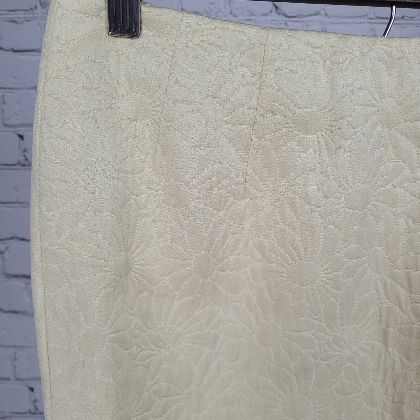 VTG Neiman Marcus Bill Blass Yellow Floral Pencil Skirt USA Made Size XS (29x21)