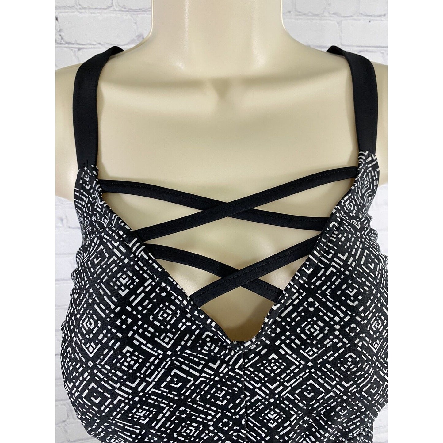 Ava Viv Black White Adjustable Strap Strappy Front Tankini Swim Suit Top 18W