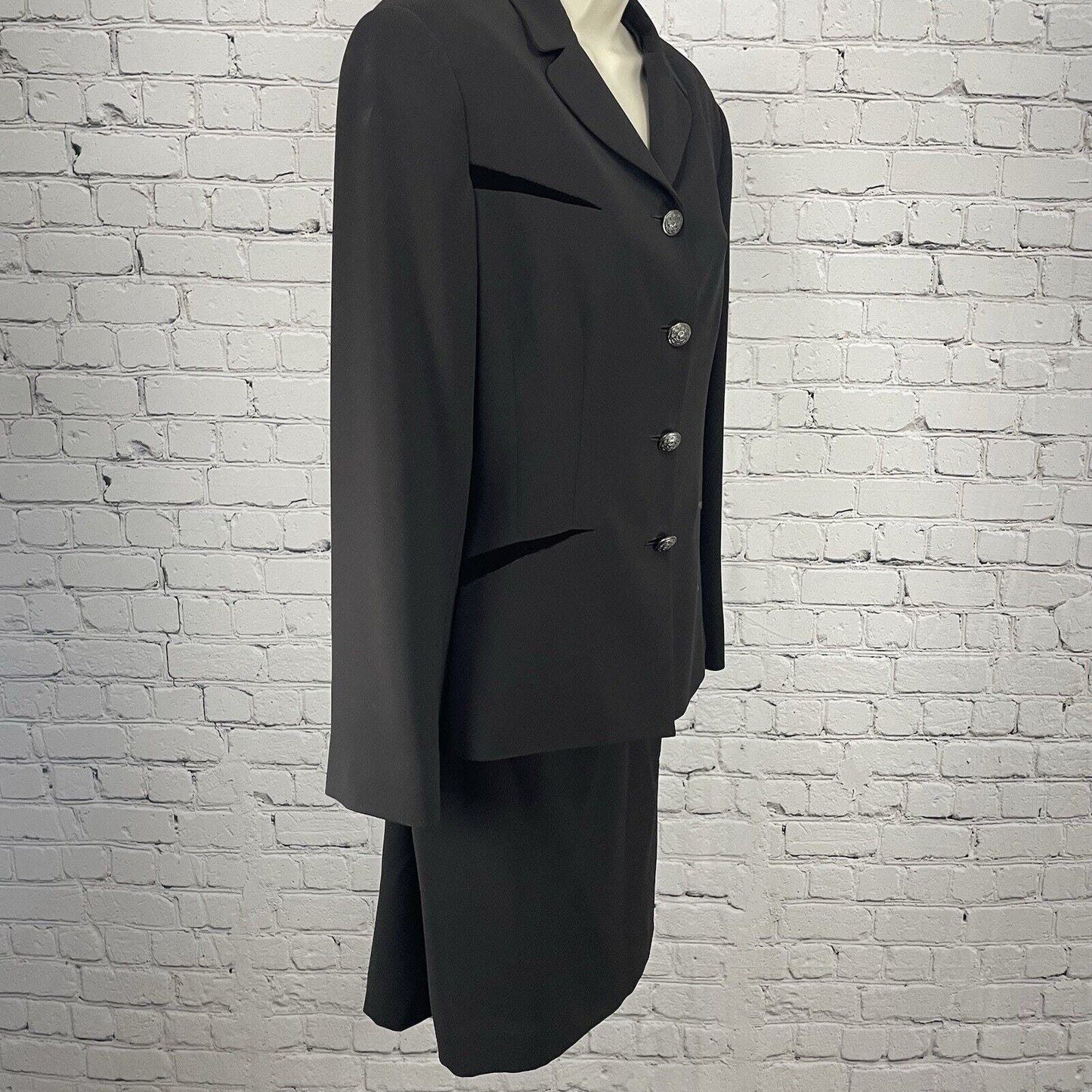 Tahari Black Skirt Suit Set Single Breasted 4 Button Velvet Accent Size 10