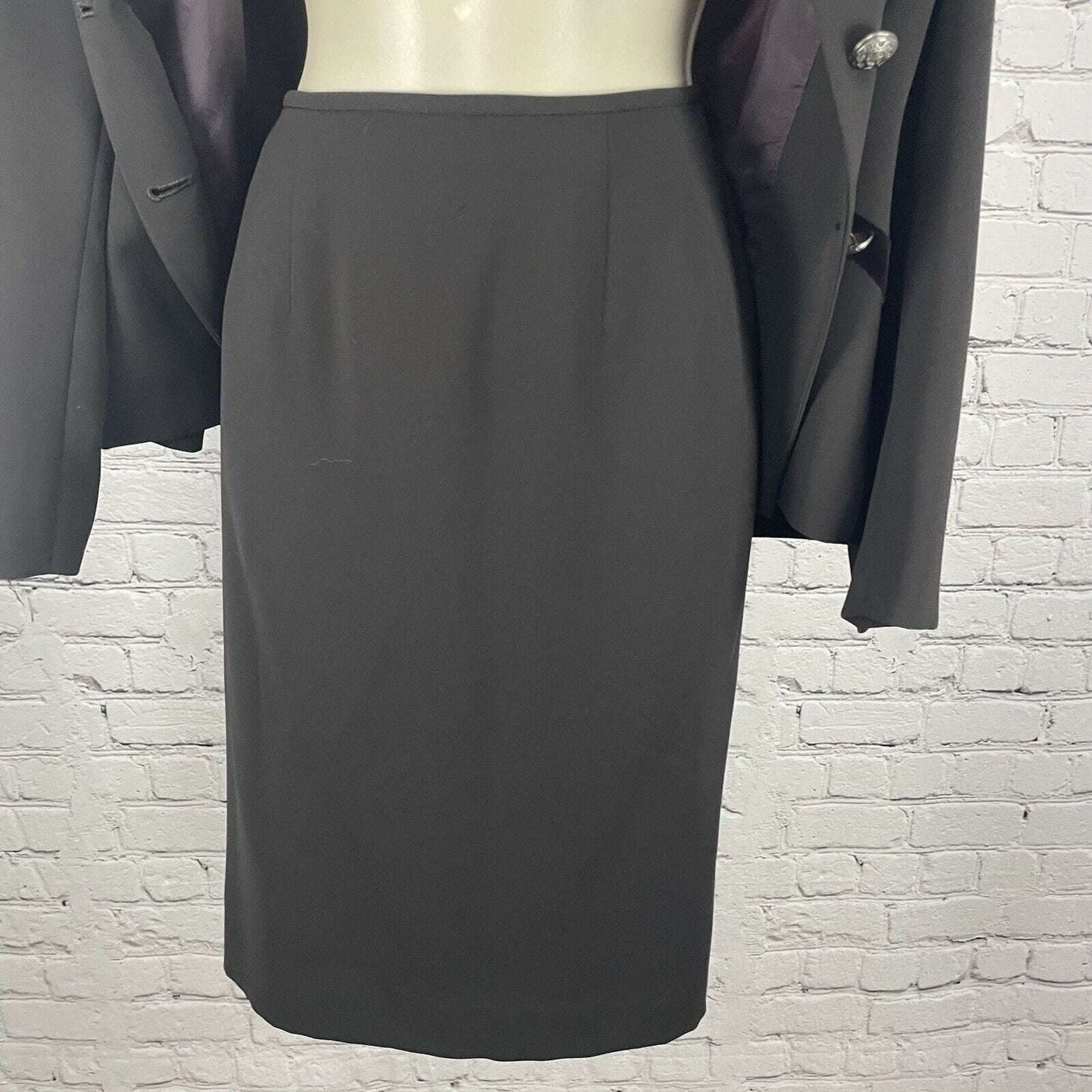 Tahari Black Skirt Suit Set Single Breasted 4 Button Velvet Accent Size 10