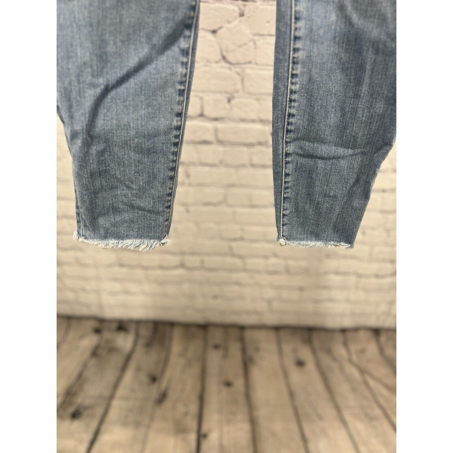 Madewell Jeans 9" High Rise Skinny Crop Exposed Button Fly Raw Hem 28 (30”x 26”)