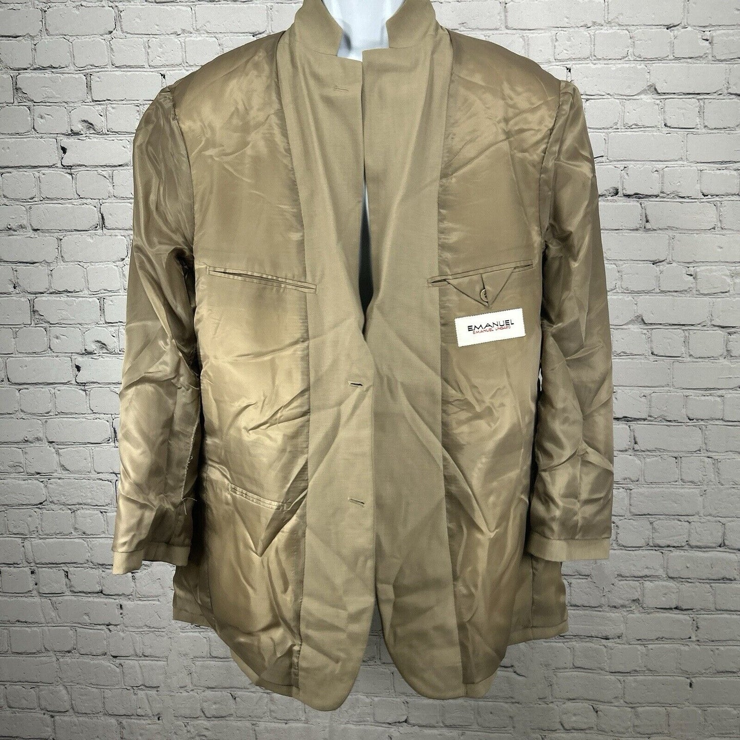 Emanuel Ungaro Nude Beige 2 Button Double Vented Long Sleeve Sport Coat Size 46R