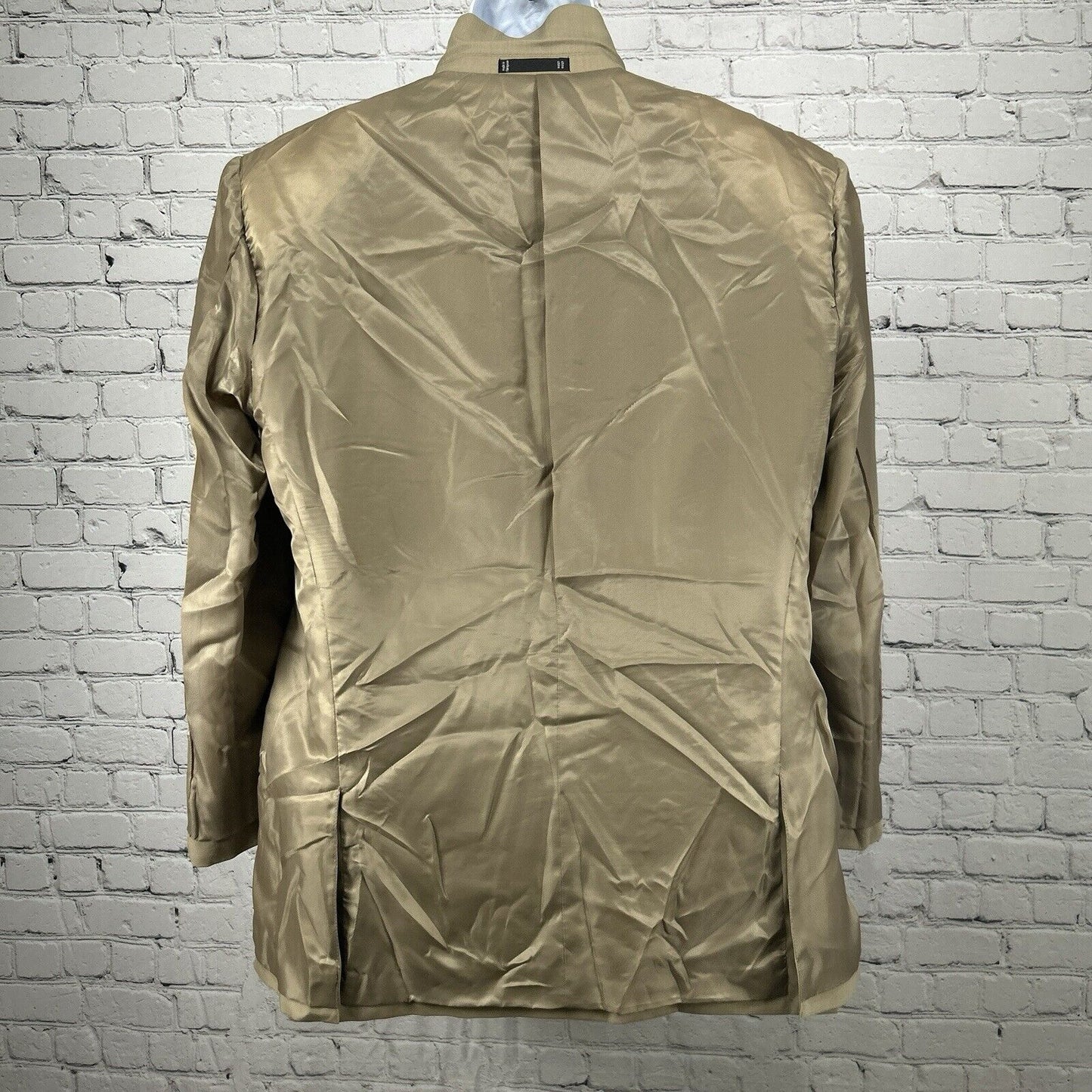 Emanuel Ungaro Nude Beige 2 Button Double Vented Long Sleeve Sport Coat Size 46R