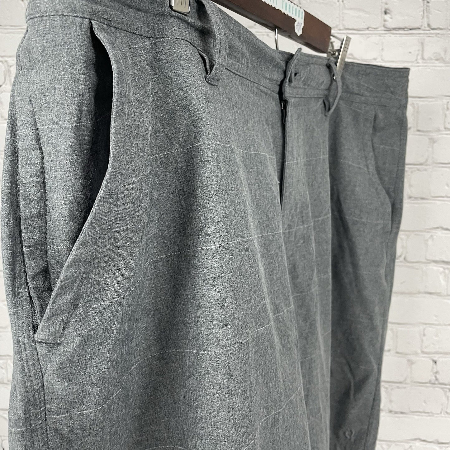 Hang Ten Grey Zipped Drawstring Chino Board Shorts Swim Trunks Pockets Size 38