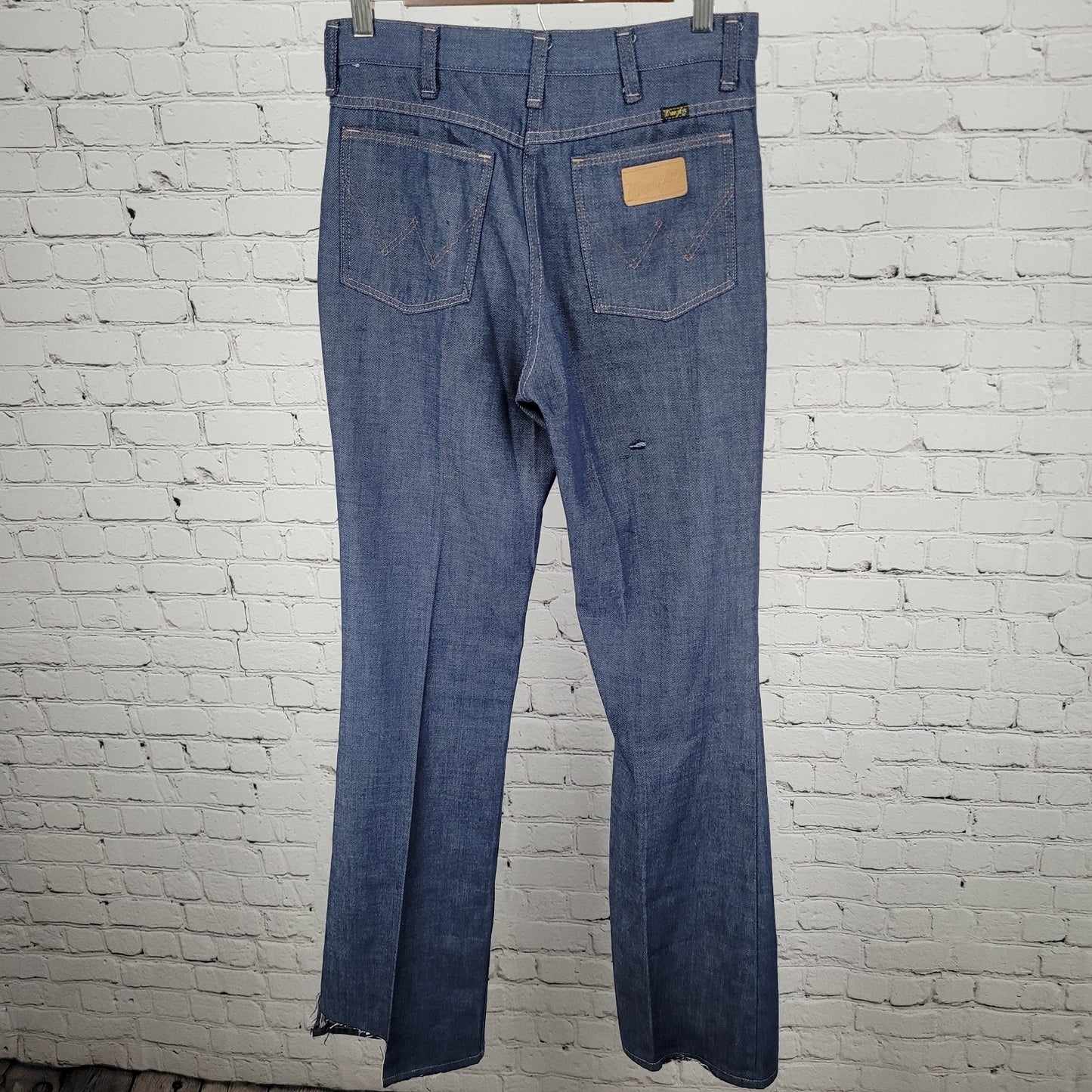 VTG Wrangler Blue Denim Western Cowboy Medium Wash Bootcut Jeans Size 28x34