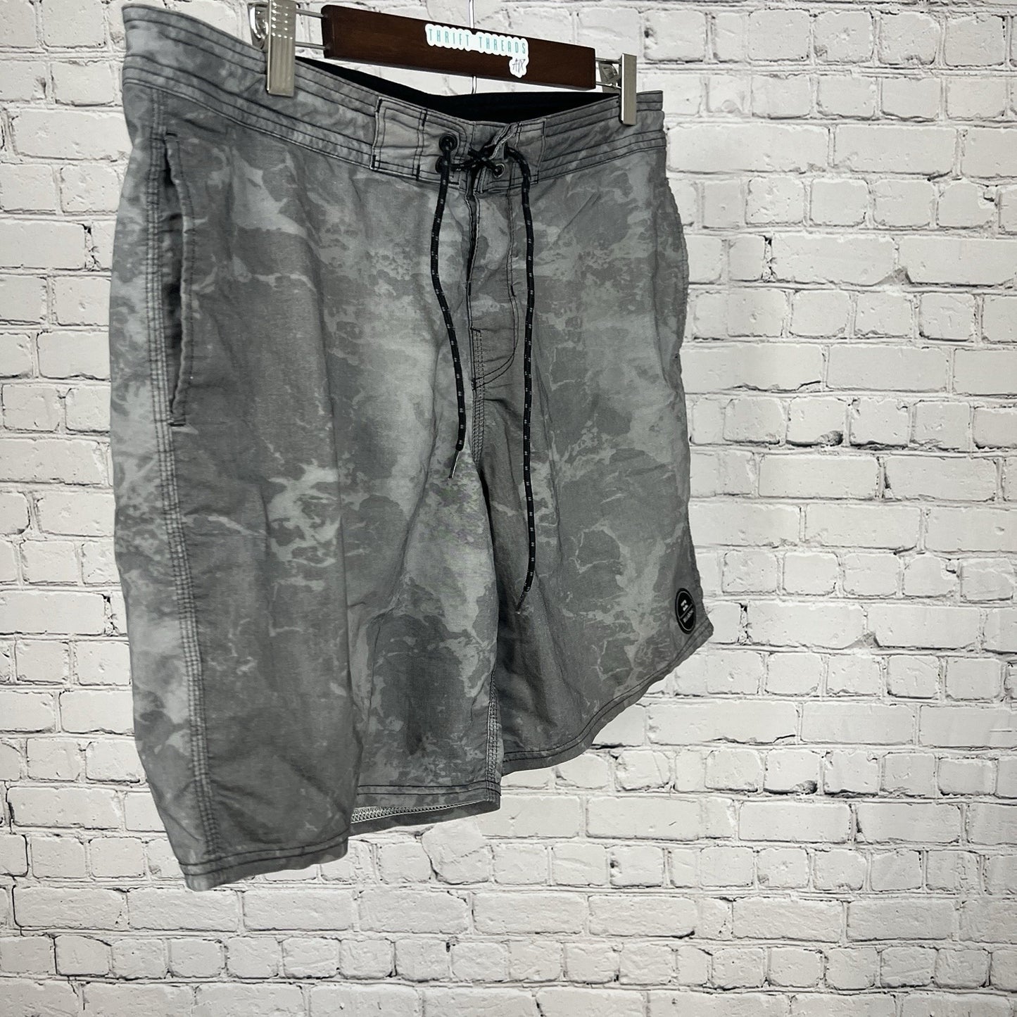 Billabong Grey Recycler Series Swim Hybrid Surf Board Shorts Men’s 34