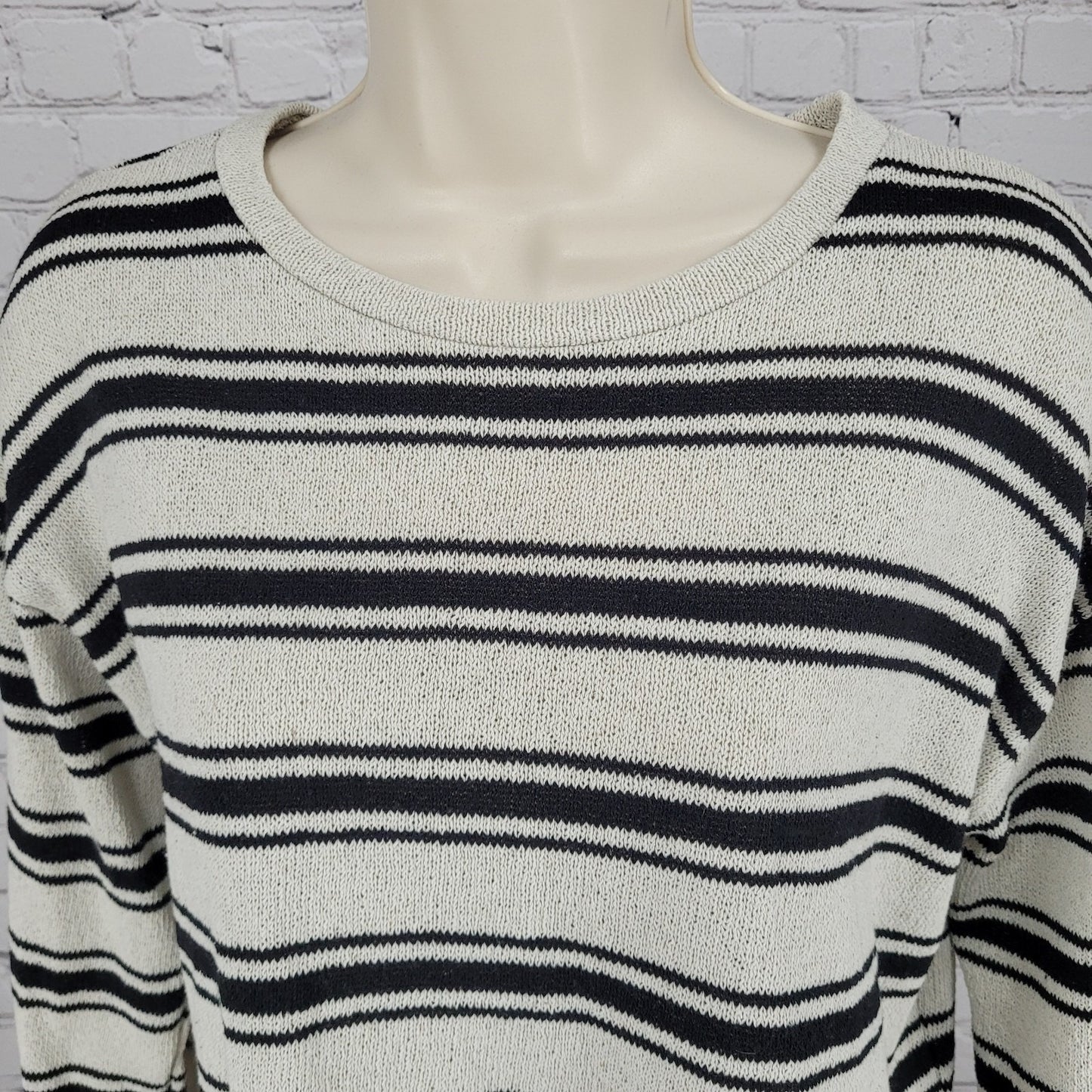 Zara Beige & Black Striped Knit Boxy Crop Sweater Long Sleeve Top Size Small S