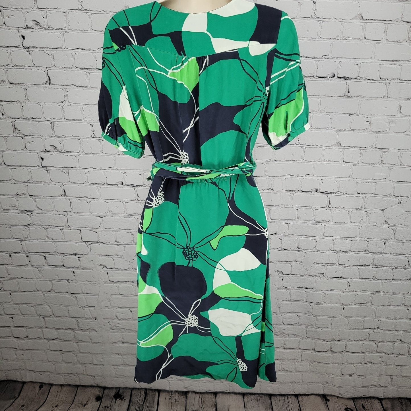 Banana Republic Green 100% Silk Floral Tie Unlined Midi Wrap Dress Size 6