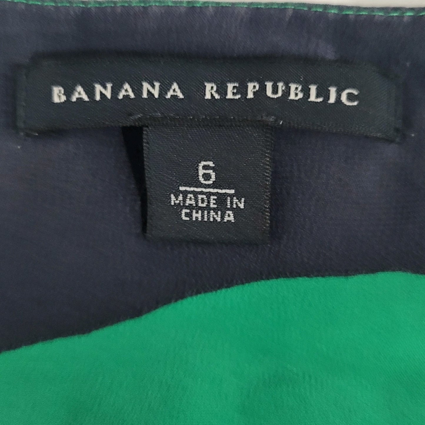 Banana Republic Green 100% Silk Floral Tie Unlined Midi Wrap Dress Size 6