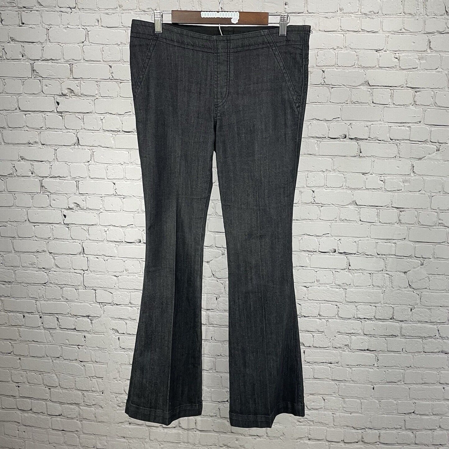 Chico’s Dark Grey Platinum Regular Stretch Flared Jeans Size US 4 (32x32)