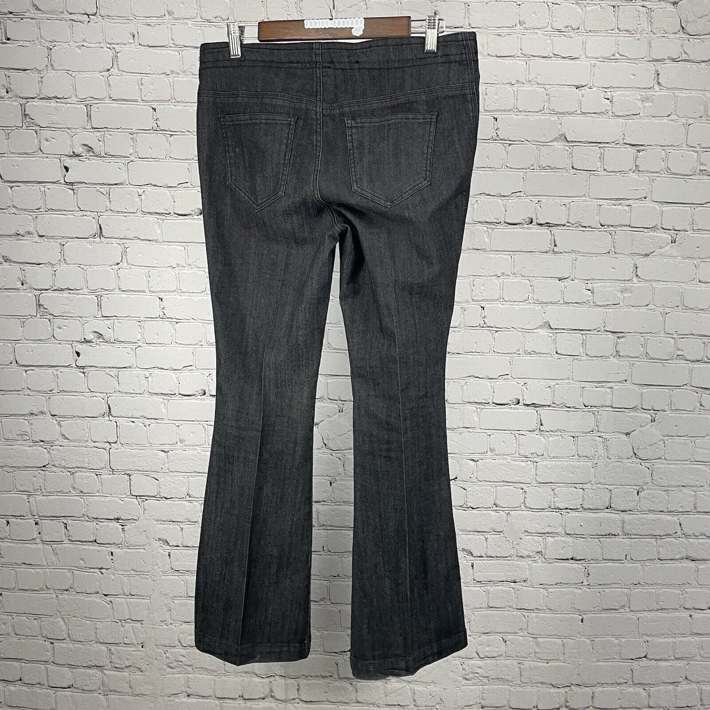Chico’s Dark Grey Platinum Regular Stretch Flared Jeans Size US 4 (32x32)