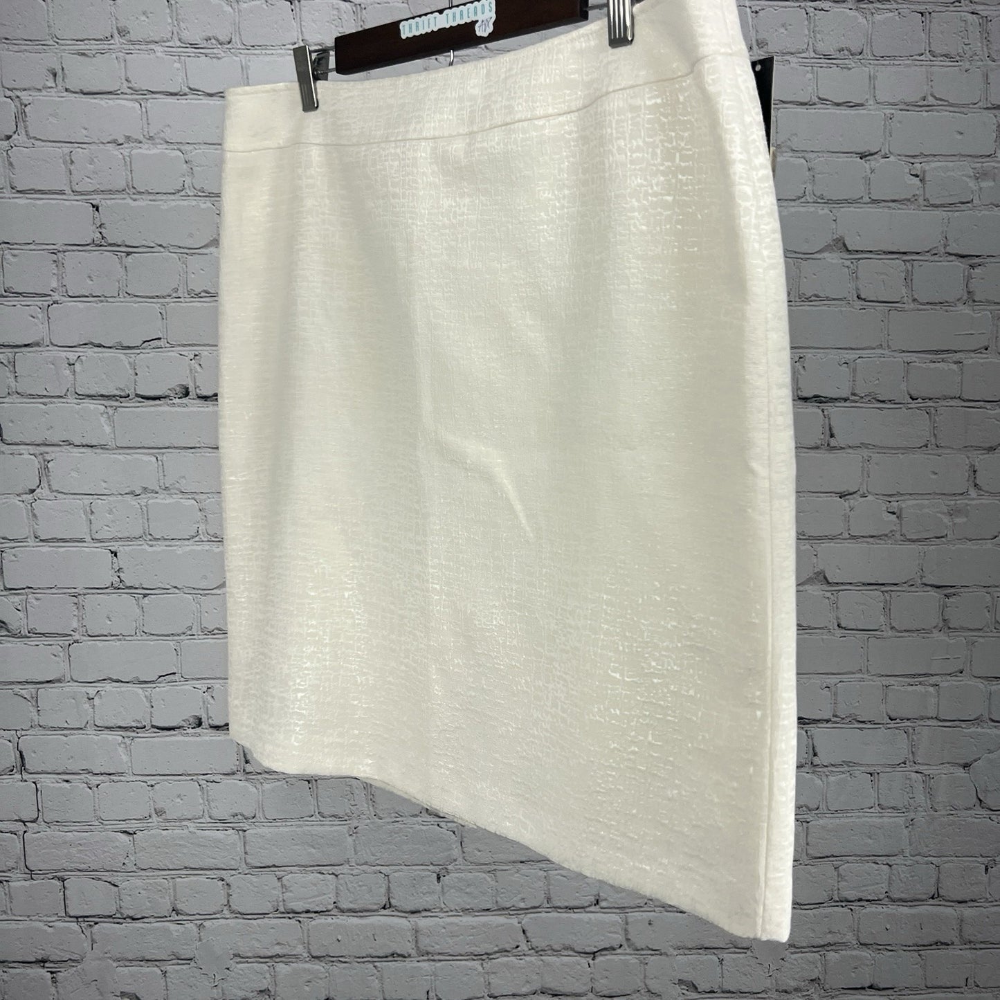 Alex Marie Erin Ivory Orchard Hills Shiney Subtle Print Short Pencil Skirt 16