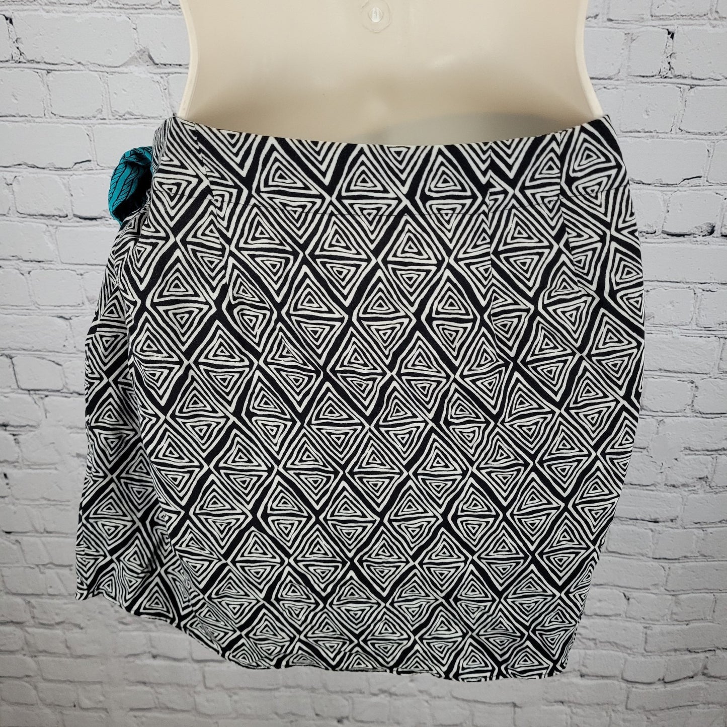 Urban Outfitters Black & Blue Geometric Wrap Tie Skirt Size Medium M