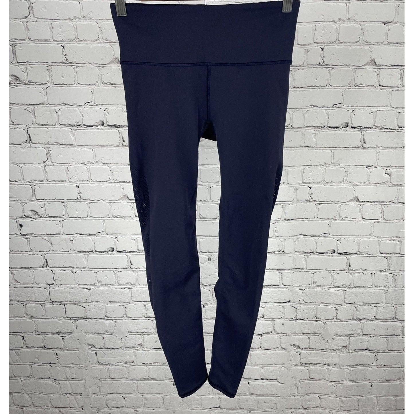 Lululemon Navy Athleisure Compression Ventilated Leggings Size Medium M (25x24)