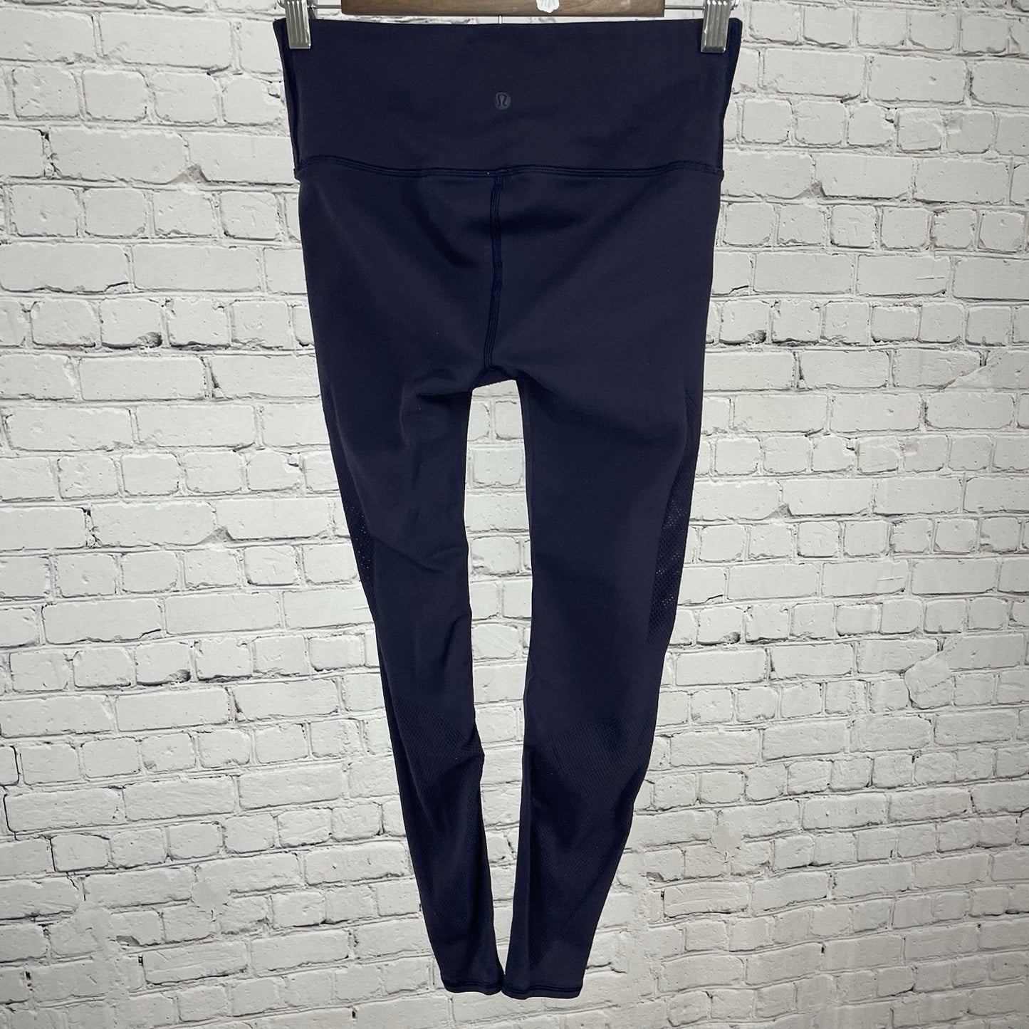 Lululemon Navy Athleisure Compression Ventilated Leggings Size Medium M (25x24)