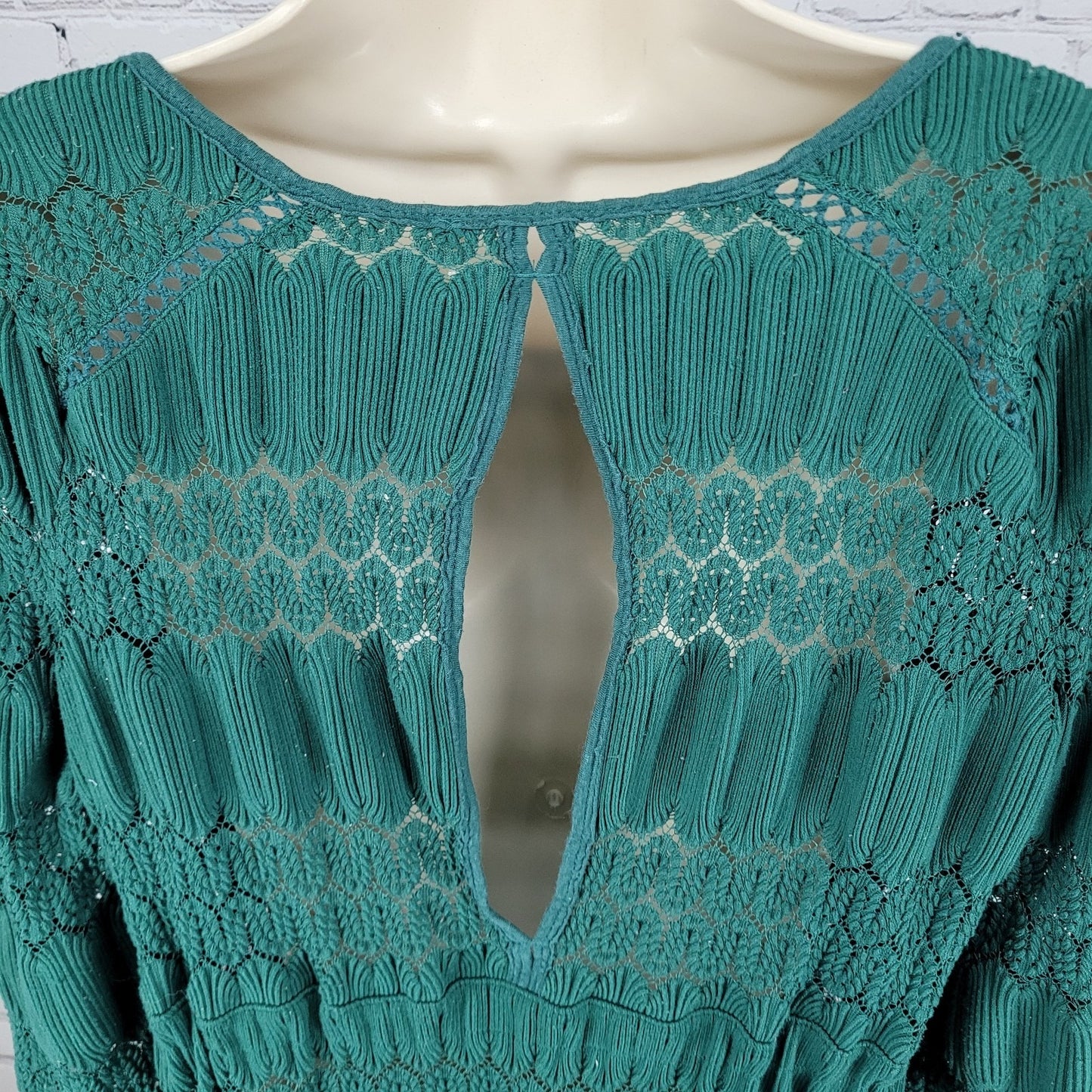 Free People Green Crochet 3/4 Sleeve Boho Peasant Blouse Top Size Medium M