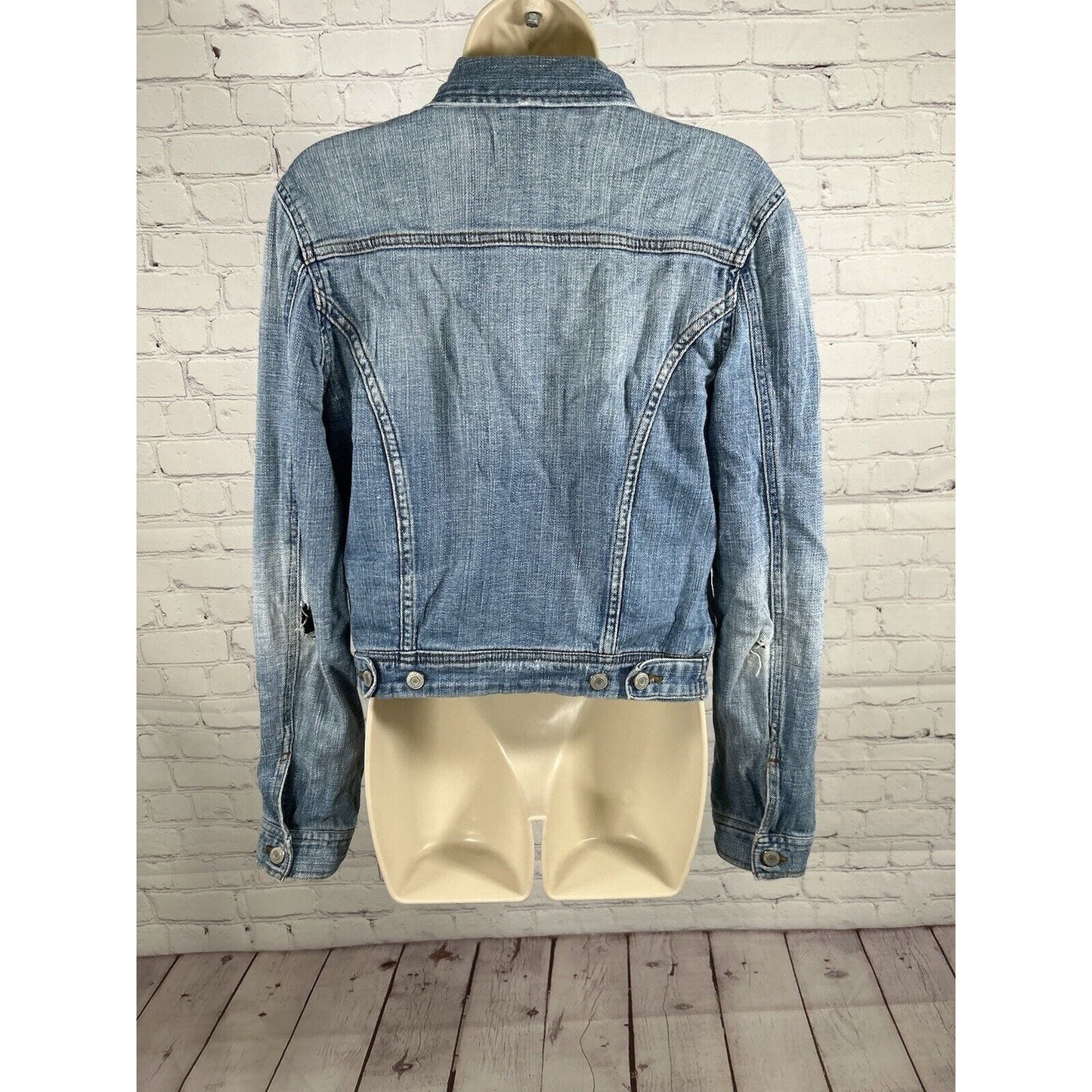 Eunina Outerwear Medium Wash Denim Distressed Button Up Jean Jacket Women’s M