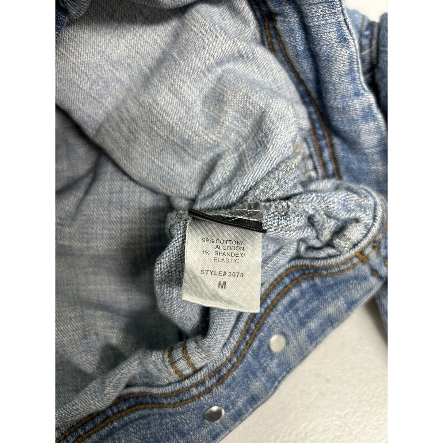 Eunina Outerwear Medium Wash Denim Distressed Button Up Jean Jacket Women’s M