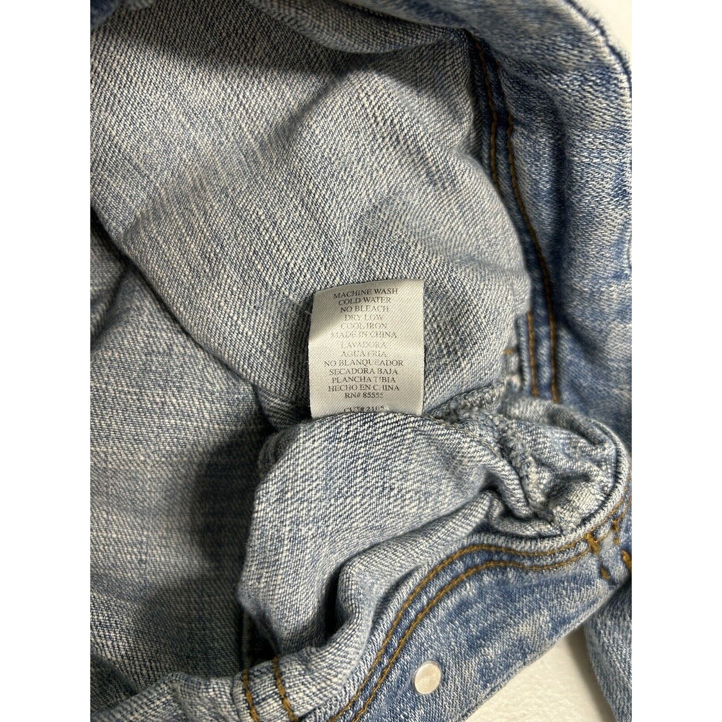 Eunina Outerwear Medium Wash Denim Distressed Button Up Jean Jacket Women’s M
