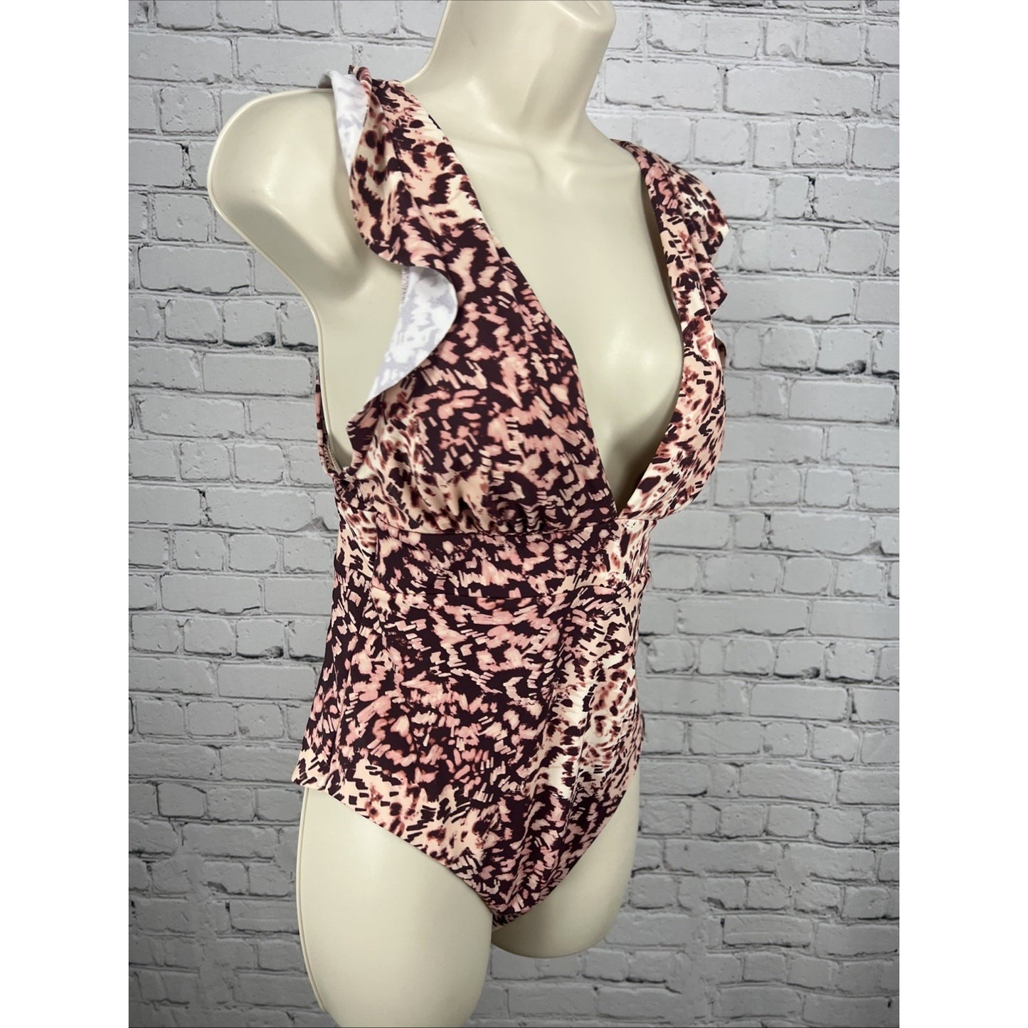 Chelsea28 Pink Abstract Women's One-Piece Padded Ruffle Swimsuit Swim Medium M