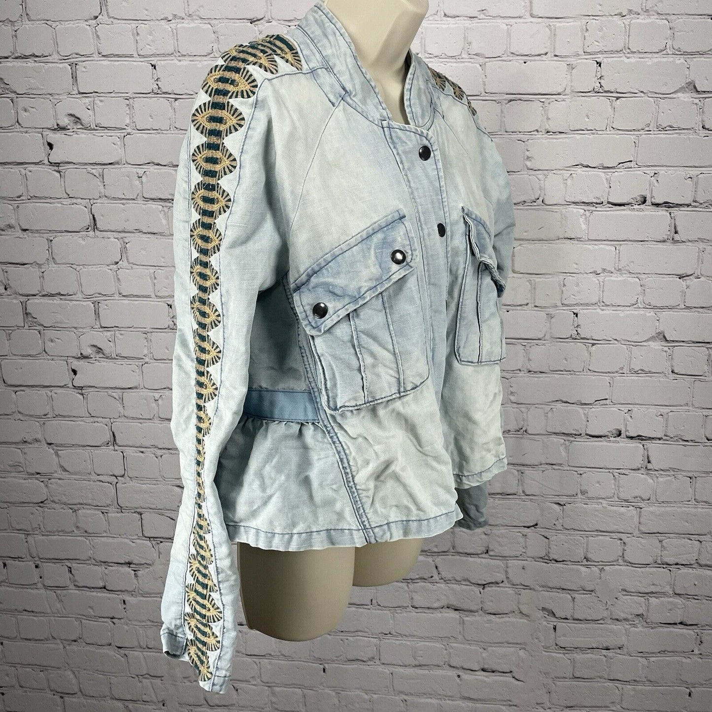 Free People Blue Linen Cotton Embroidered Stud Sleeve Light Jacket XS *stained
