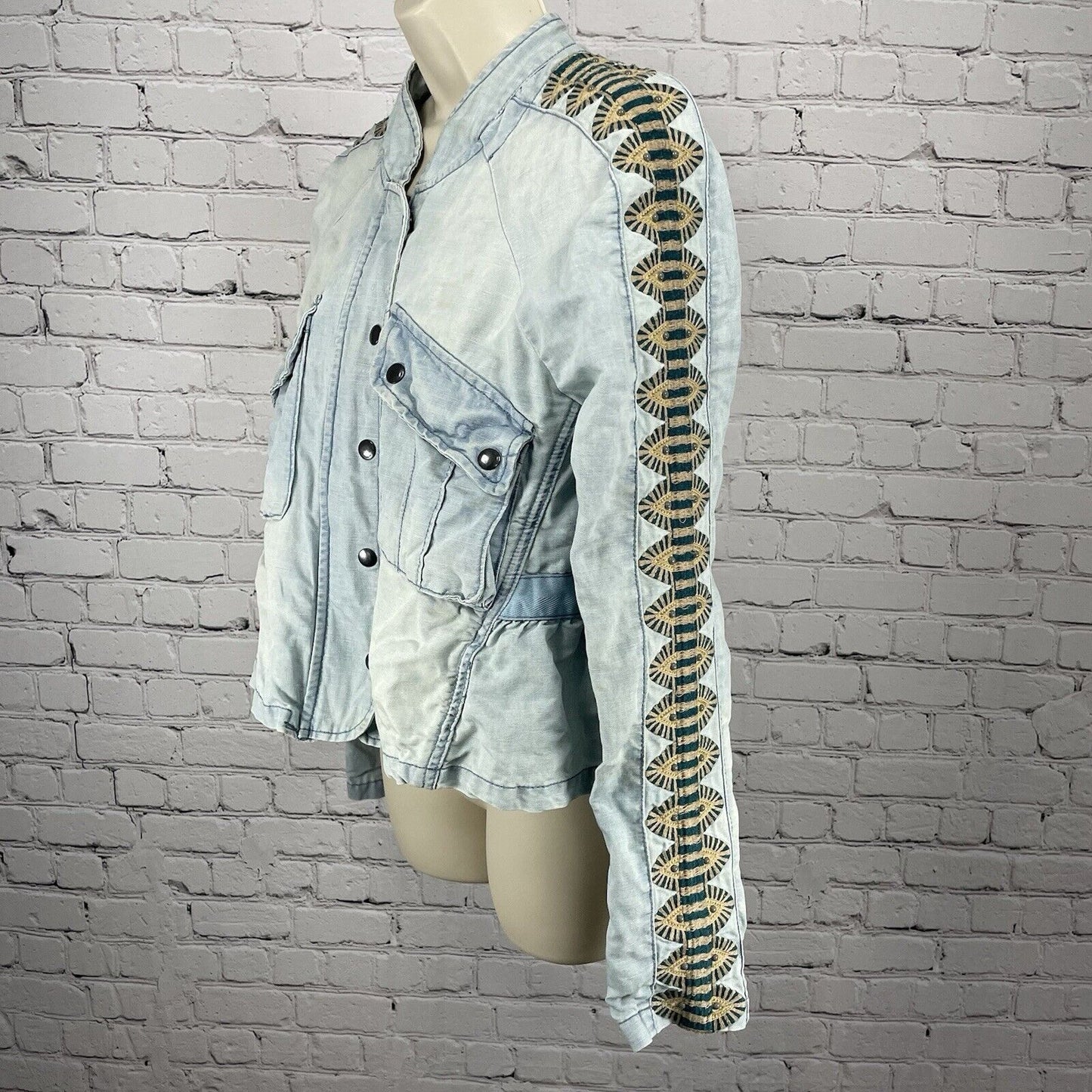 Free People Blue Linen Cotton Embroidered Stud Sleeve Light Jacket XS *stained