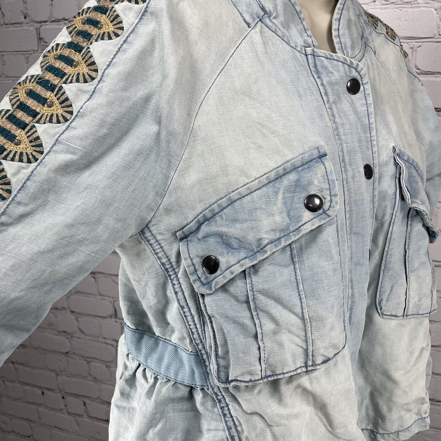 Free People Blue Linen Cotton Embroidered Stud Sleeve Light Jacket XS *stained