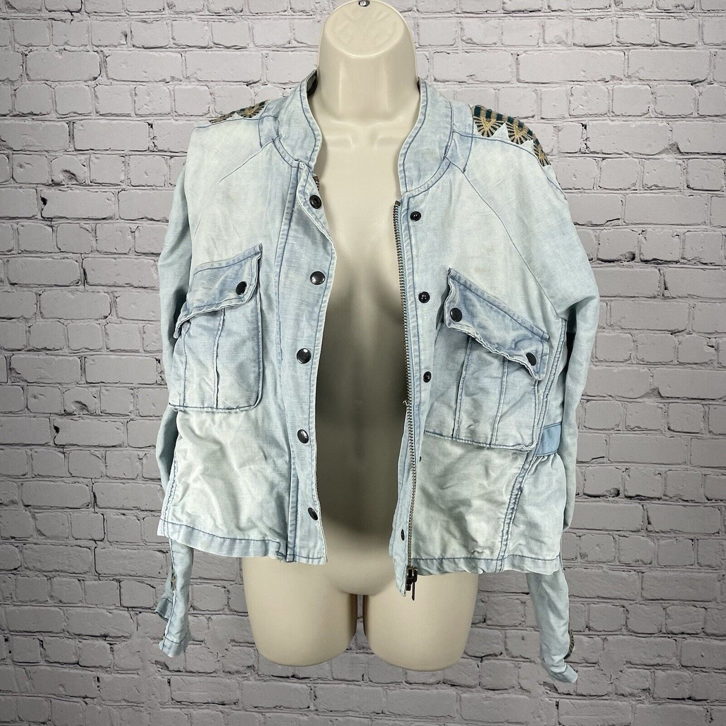 Free People Blue Linen Cotton Embroidered Stud Sleeve Light Jacket XS *stained