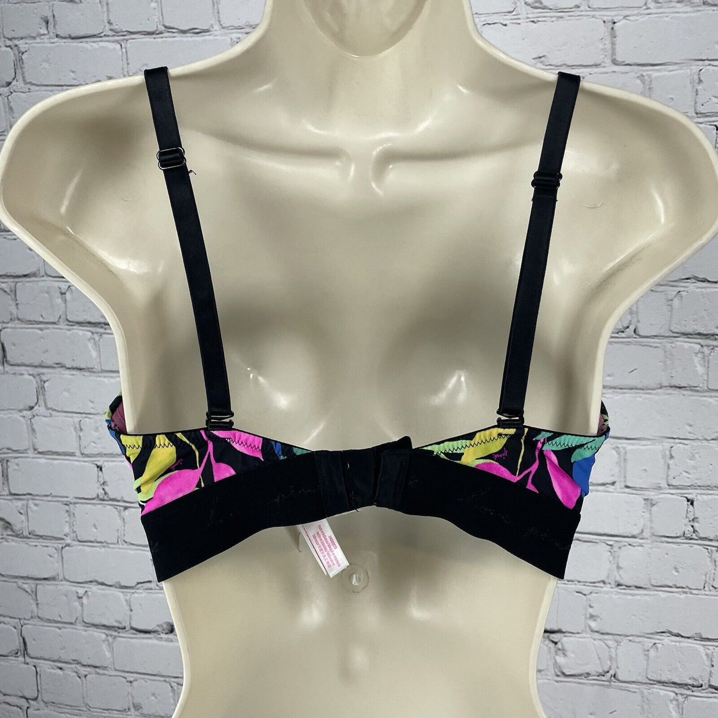 Victoria’s Secret Pink Wireless Push Up Padded Lined Adjustable Bra Size 34DD