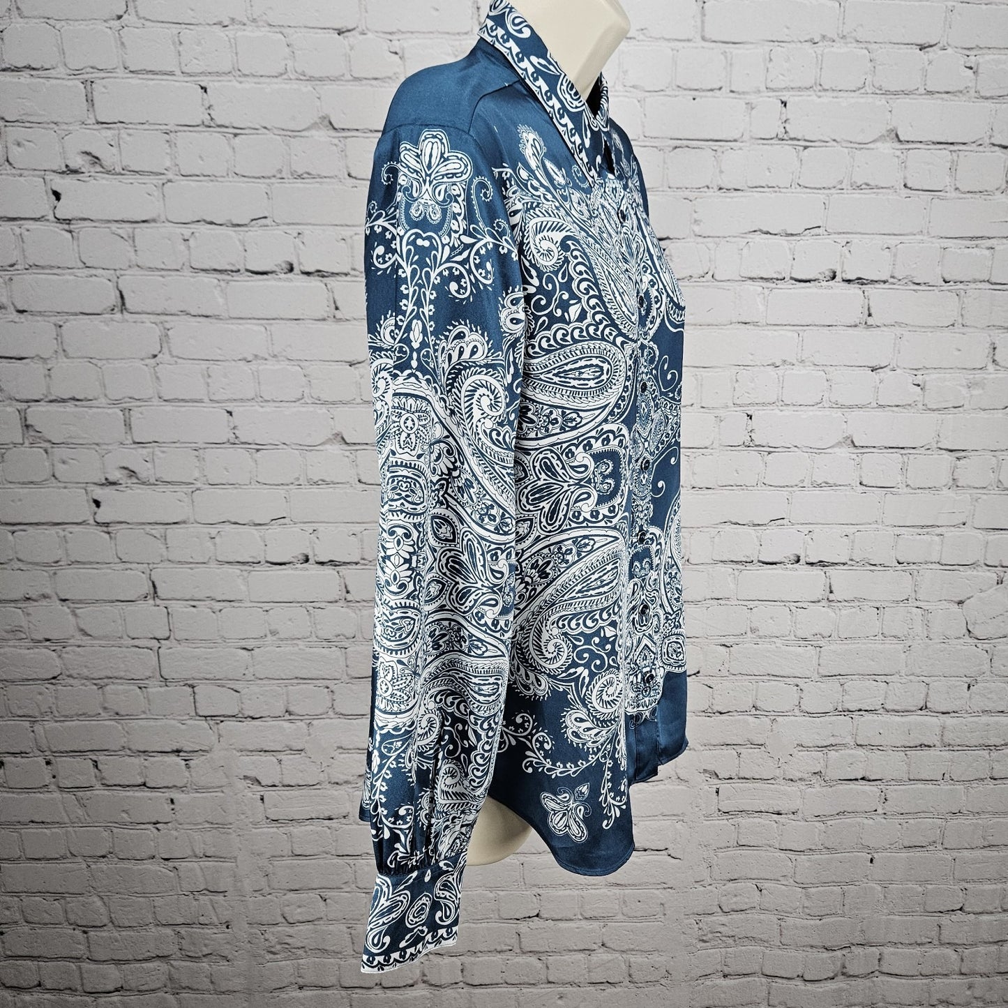 Chico's Blue White Satin Paisley Button Up Long Sleeve Blouse Shirt Top 1 US 8