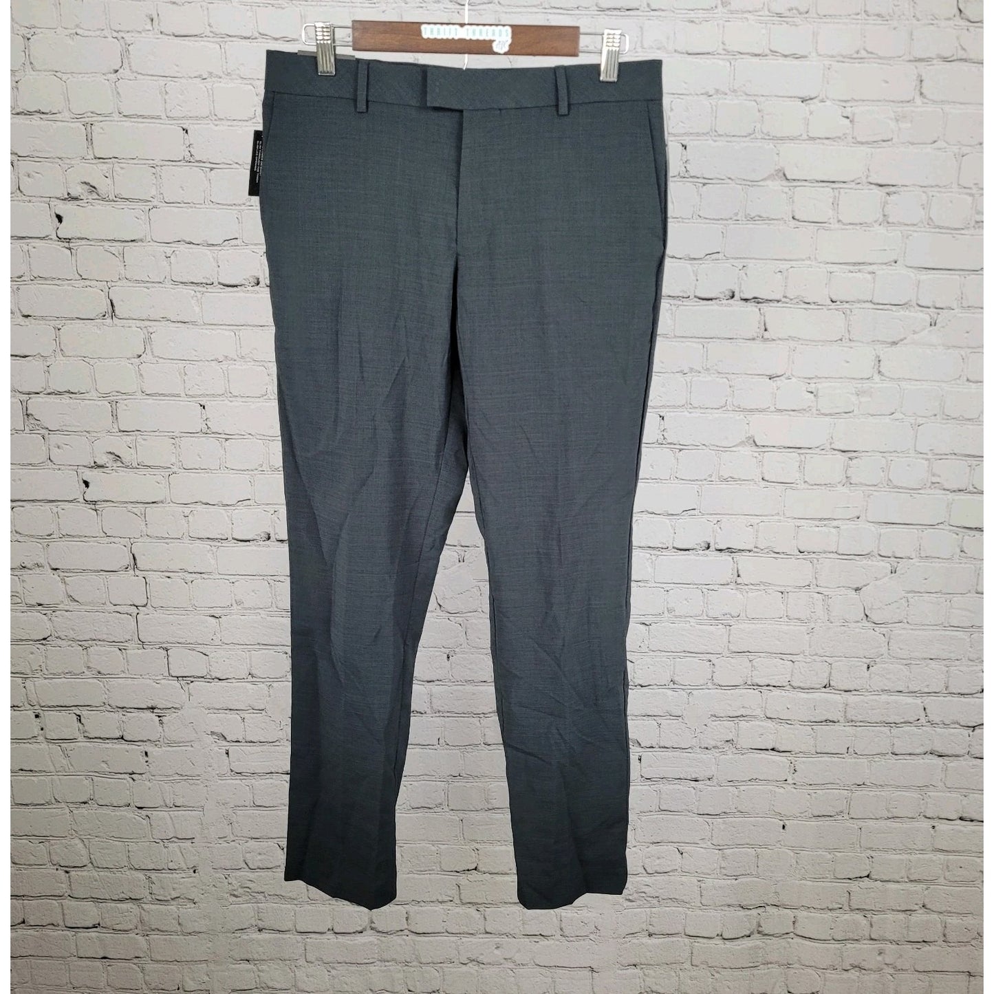 NWT Van Heusen Graphite Grey Slim Fit Flat Front Lightweight Pants Size 30x30