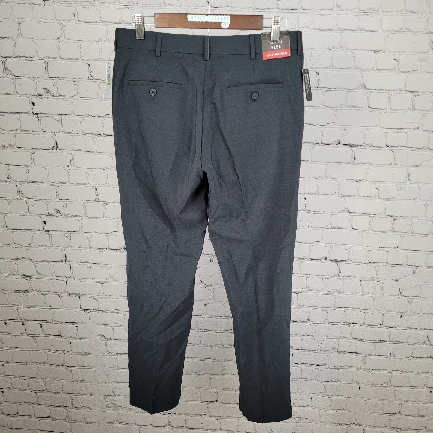 NWT Van Heusen Graphite Grey Slim Fit Flat Front Lightweight Pants Size 30x30