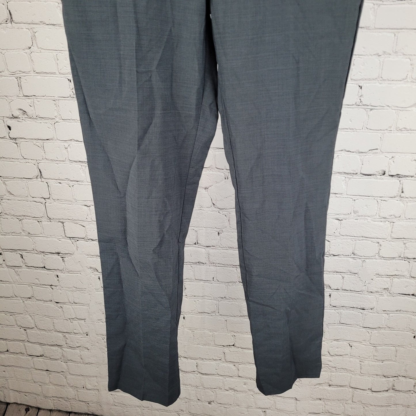 NWT Van Heusen Graphite Grey Slim Fit Flat Front Lightweight Pants Size 30x30