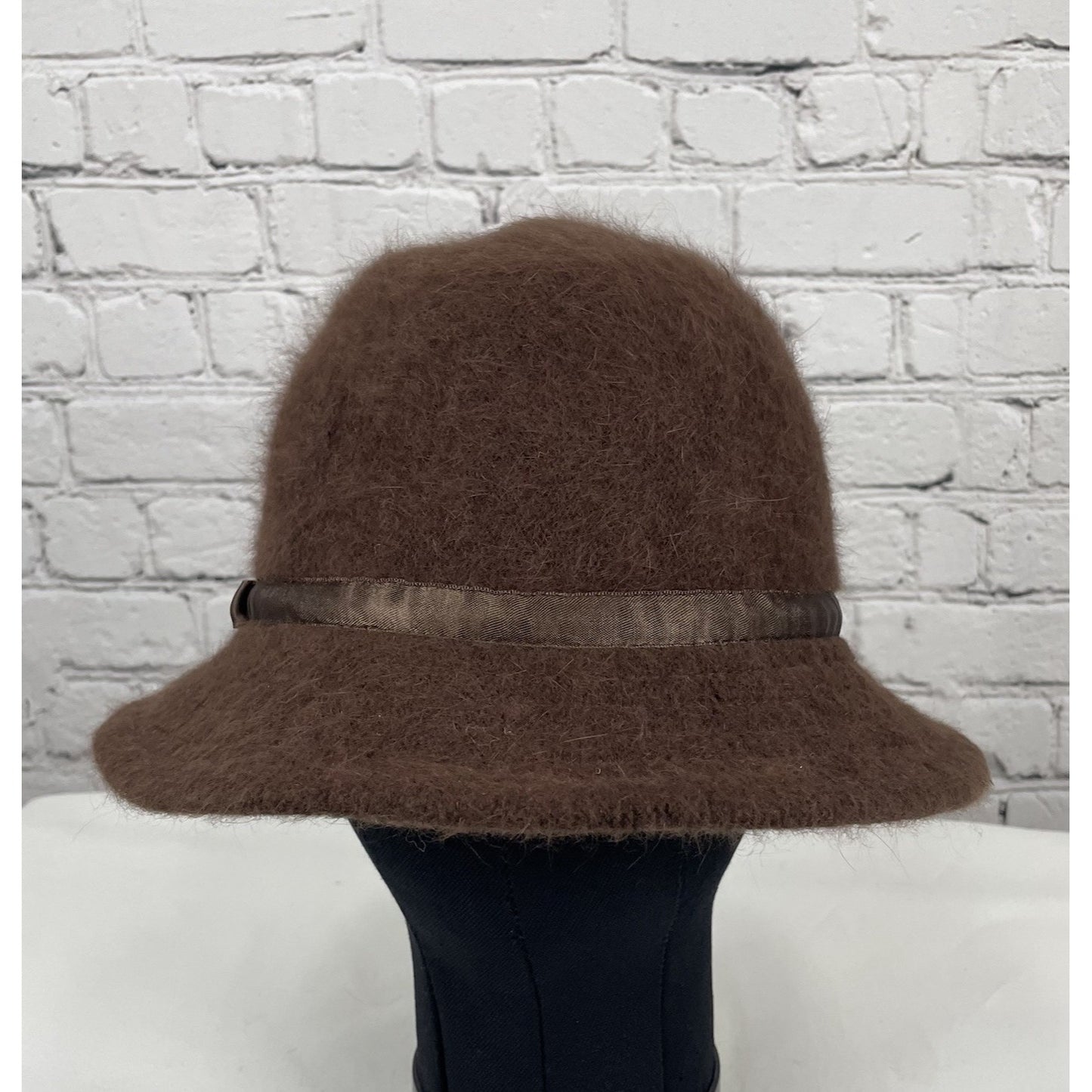 VTG Liz Claiborne Brown Soft Rabbit Hair Blend Bow Packable Cloche Hat