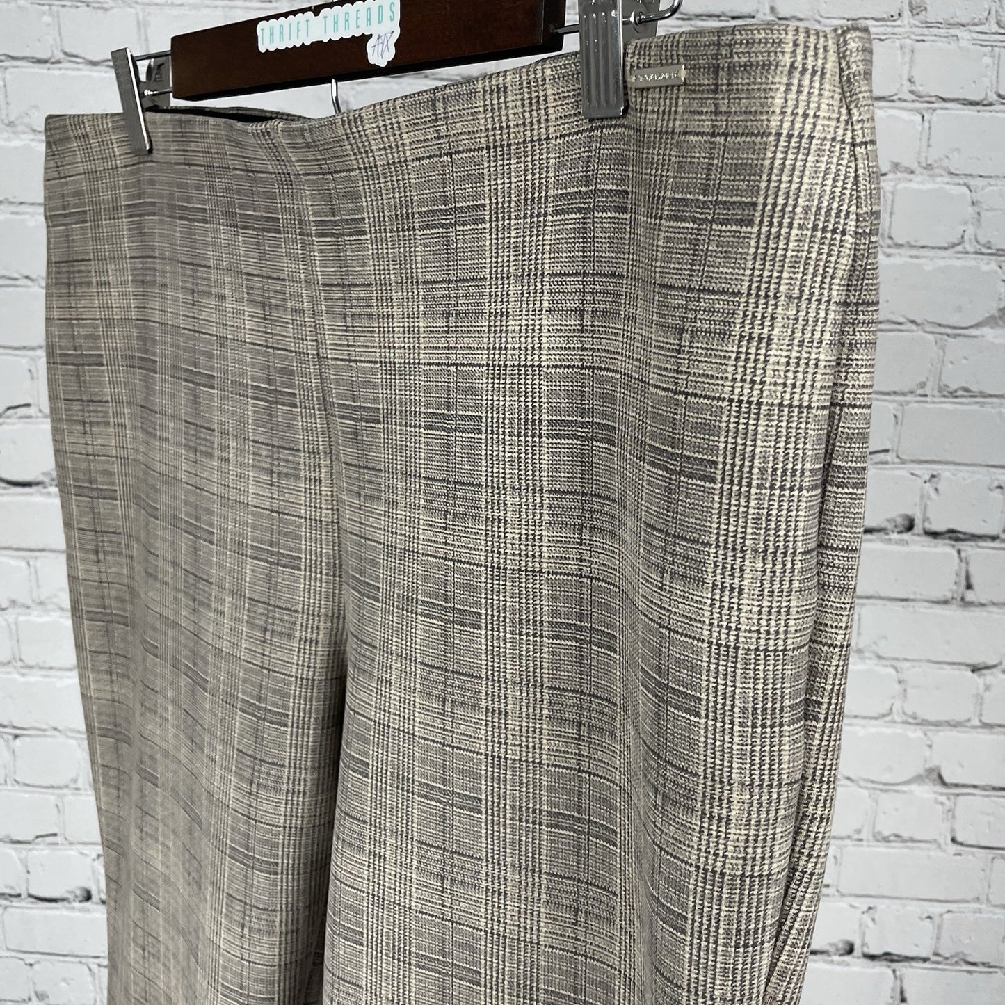 Tahari Tan Check Soft Faux Suede Legging Tummy Control Pants Size XL (35x28)