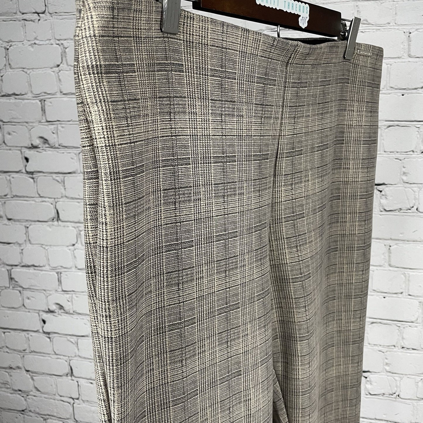 Tahari Tan Check Soft Faux Suede Legging Tummy Control Pants Size XL (35x28)