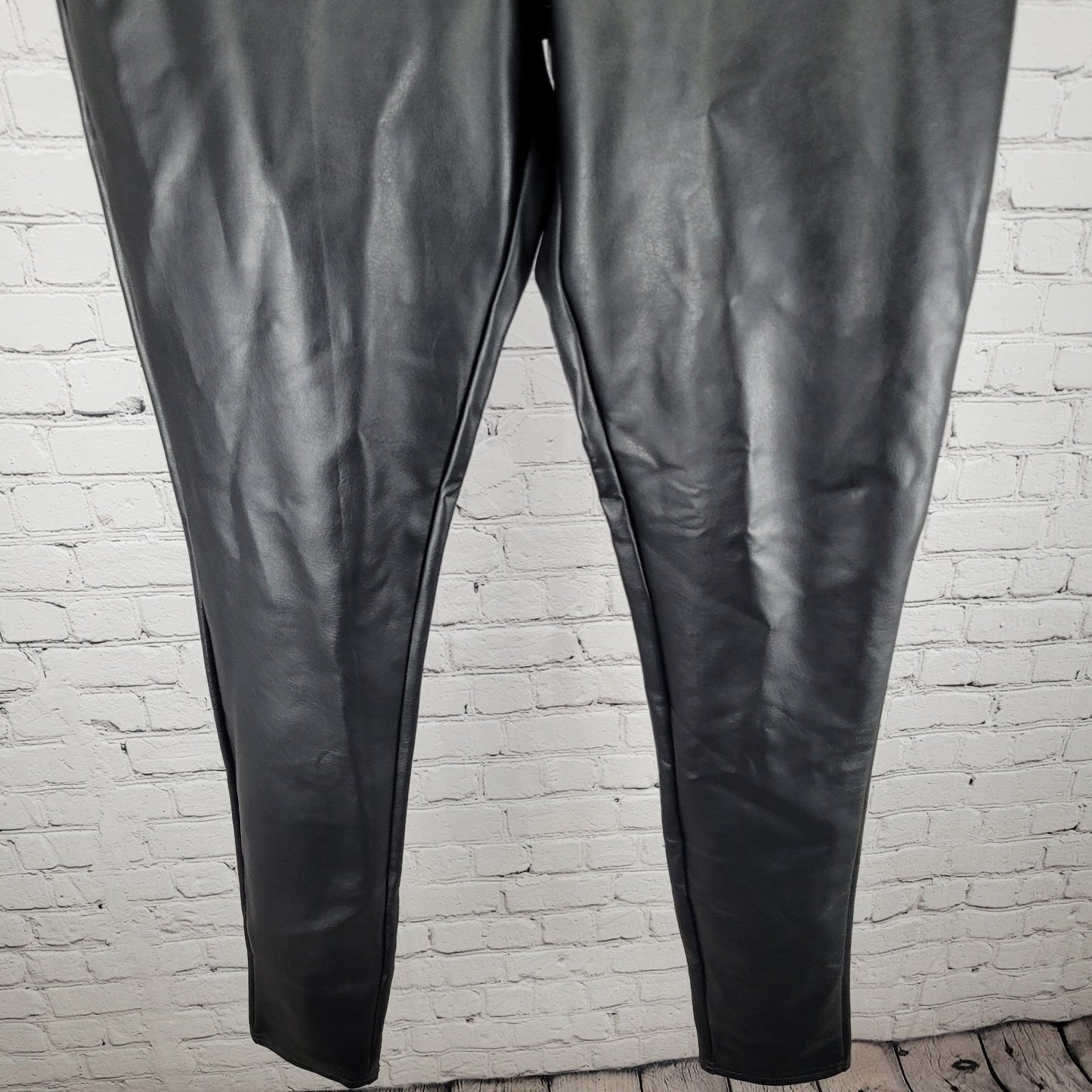 Assets Spanx Black Faux Leather Stretch Skinny Leggings Size XL (30x29.5)