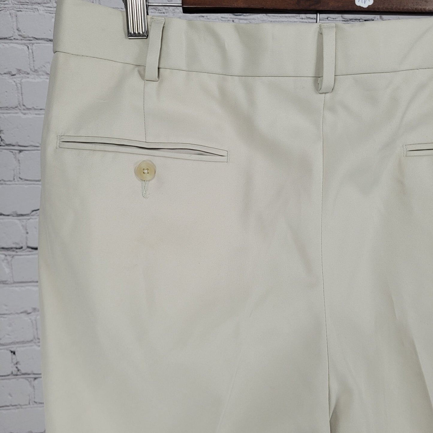Jos A Bank Beige Traveler Pleated Cuffed Straight Dress Pants Size 36 (36x29)