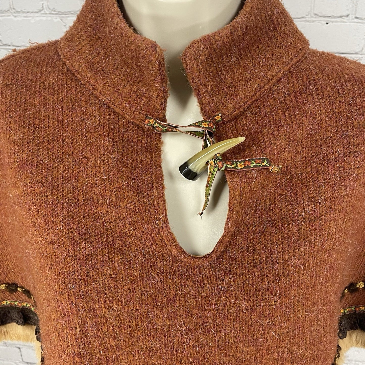 VTG F.L. Malik Brown Mohair Fur Horn Toggle Shawl Cape USA Made Size Small S