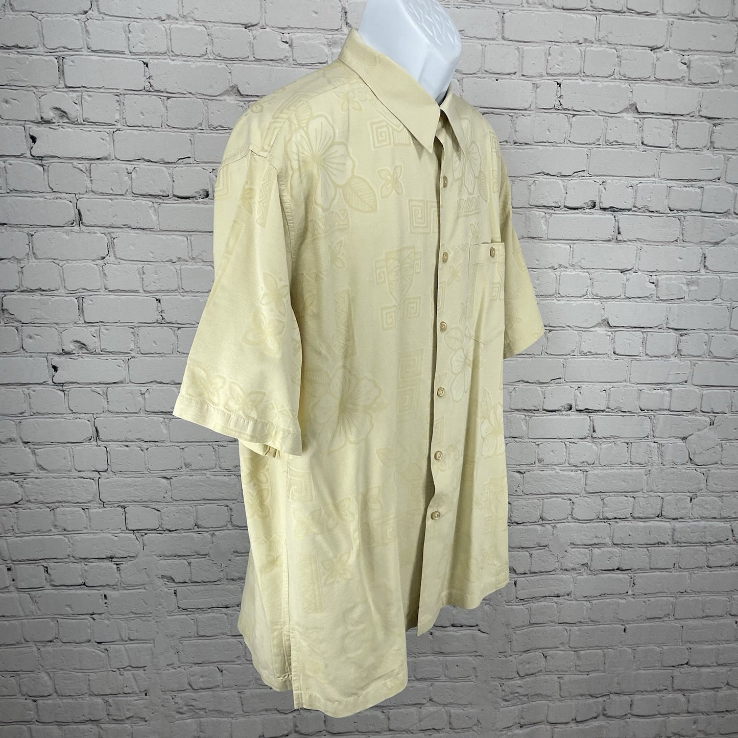 Kona Kai Yellow Silk Blend Hawaiian Floral Button Up Short Sleeve Shirt Size XL