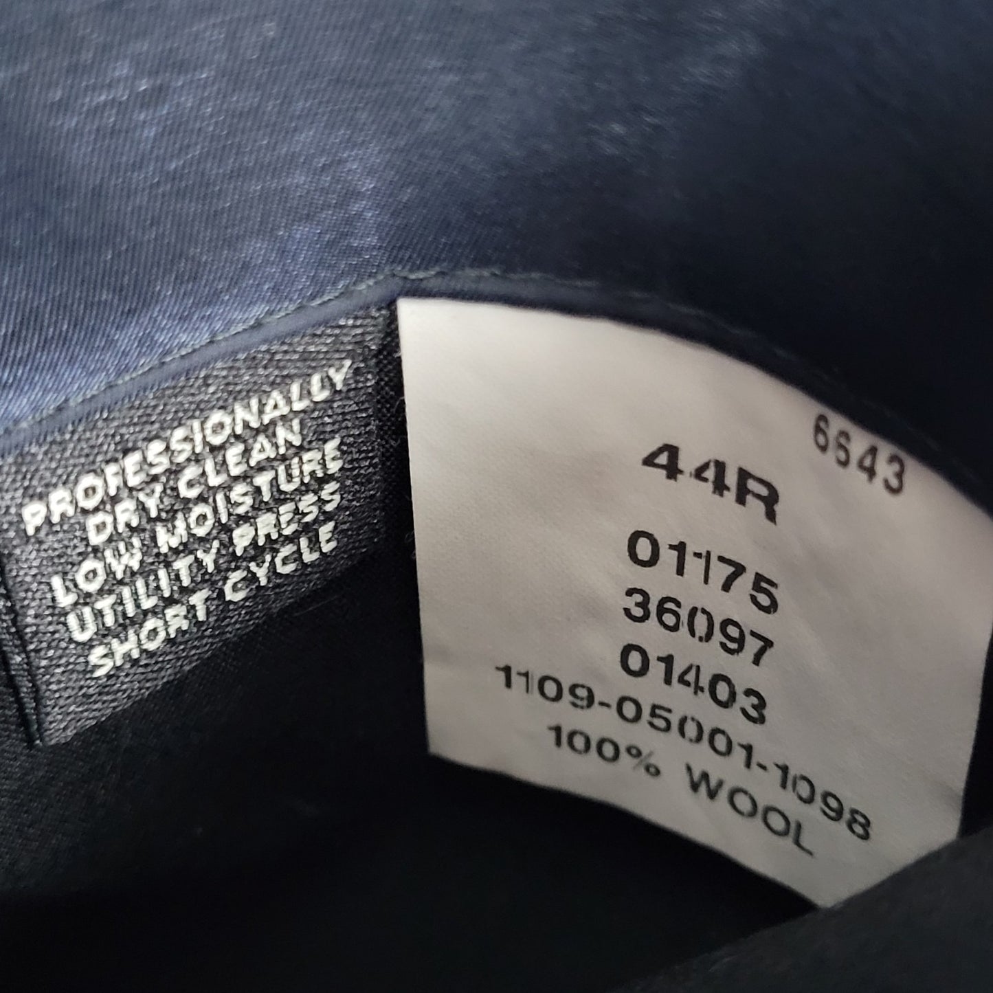 Jos A Bank Blue 100% Wool Travelers Collection Tailored Fit Blazer Size 44R