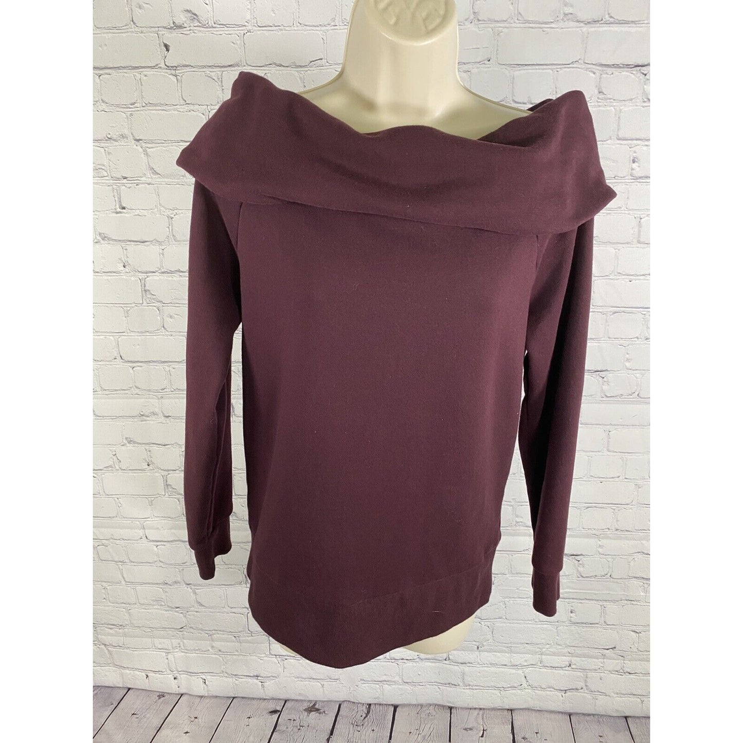 Victoria Sport Dark Purple Pullover Boat Neck Long Sleeve Sweater Sweatshirt XS