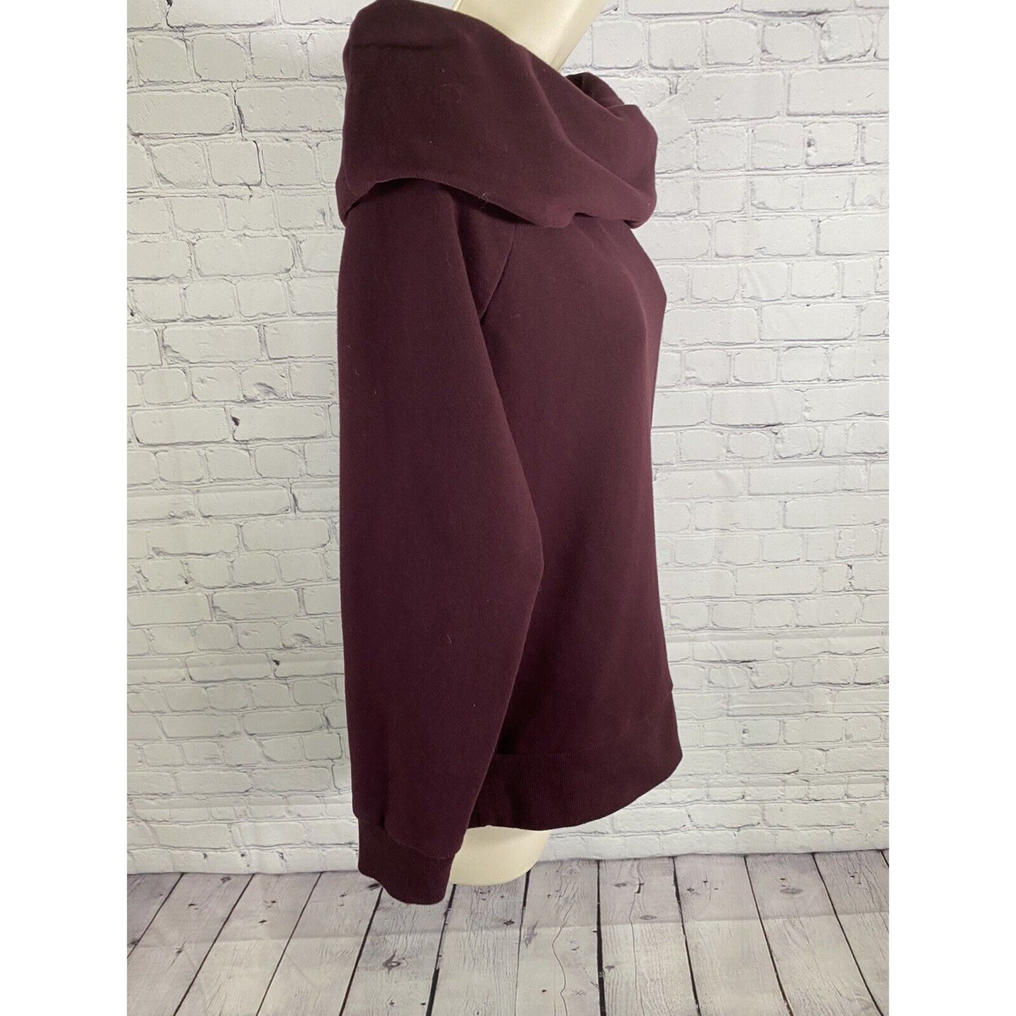 Victoria Sport Dark Purple Pullover Boat Neck Long Sleeve Sweater Sweatshirt XS