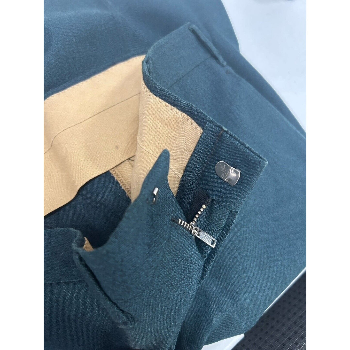 VTG Farah Executive Model Silhouette Comfort Green Dress Pant USA Size (35X33.5)
