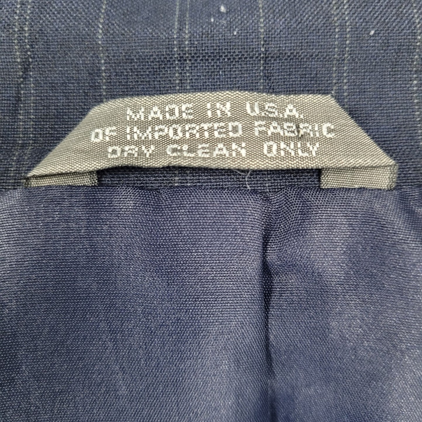 Haggar Navy Pinstriped 2 Button Notch Vented Blazer Sport Coat USA Made Size 42