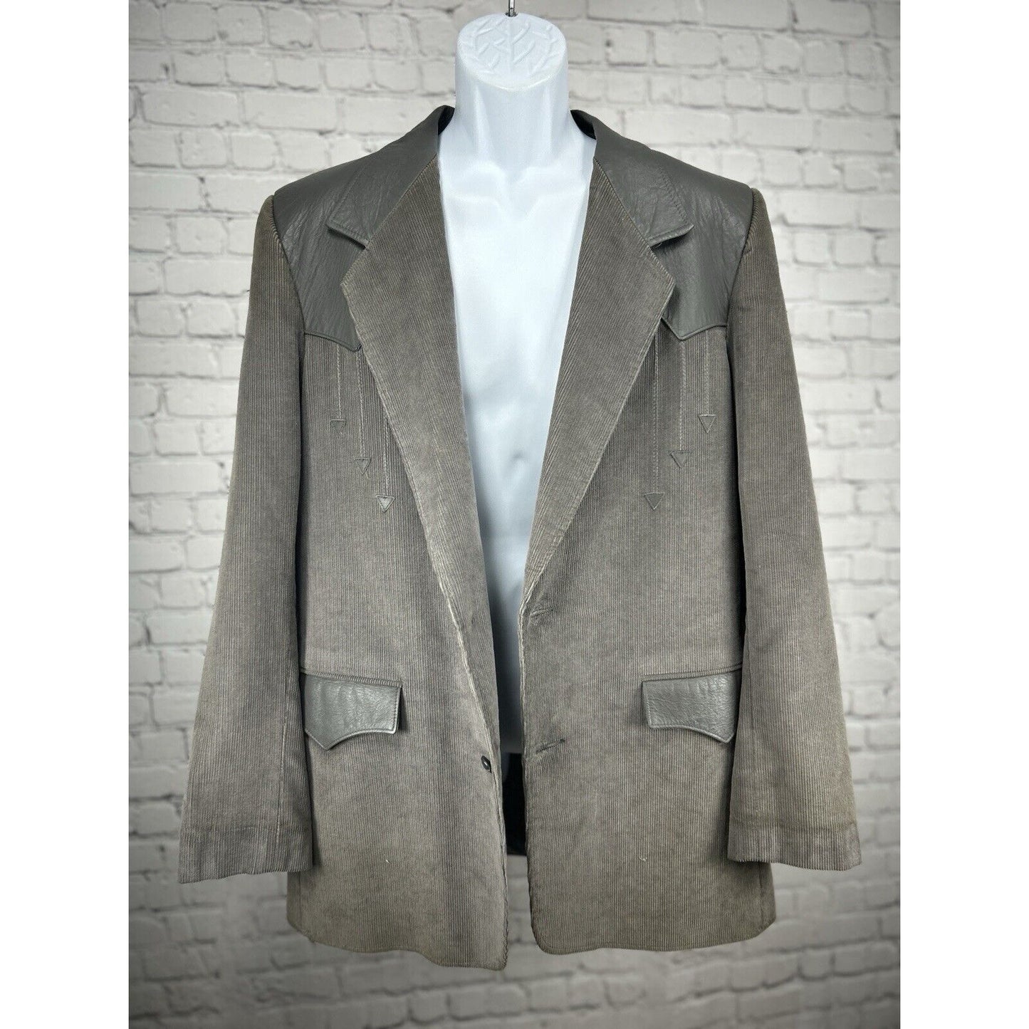 VTG Westwinds Blue Gray Corduroy USA Made 2 Button Sport Coat Mens Size 46